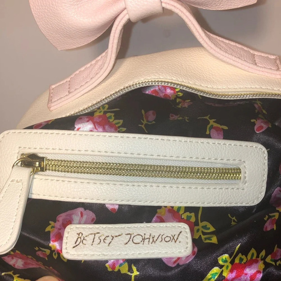 Betsey Johnson Bow Pink White Pearl Backpack - Picture 13 of 15